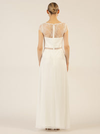 APART langes Hochzeitskleid im Materialmix aus weicher Spitze und Chiffon | creme