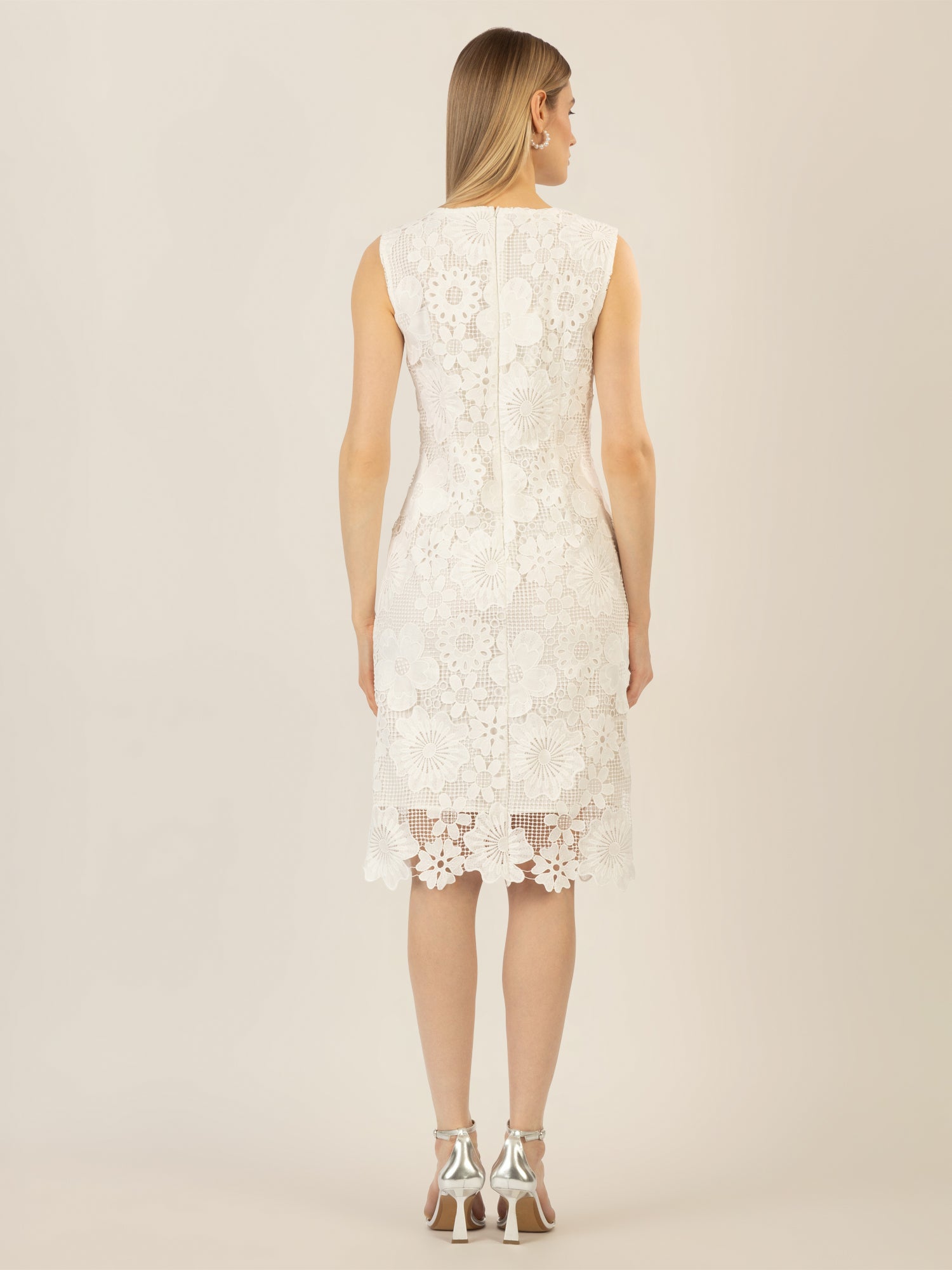 APART Spitzenkleid mit rundem Ausschnitt | creme