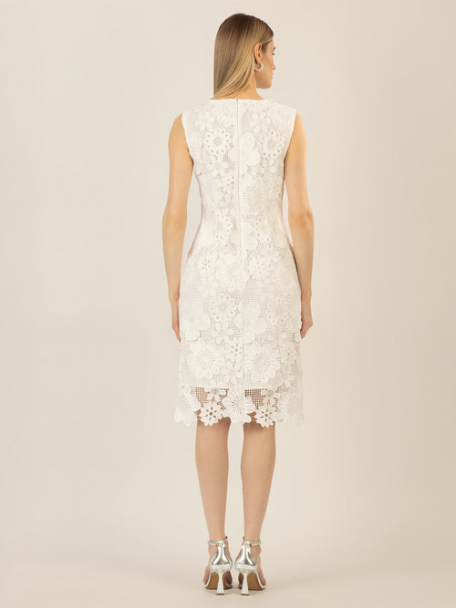 APART Spitzenkleid mit rundem Ausschnitt | creme image 1