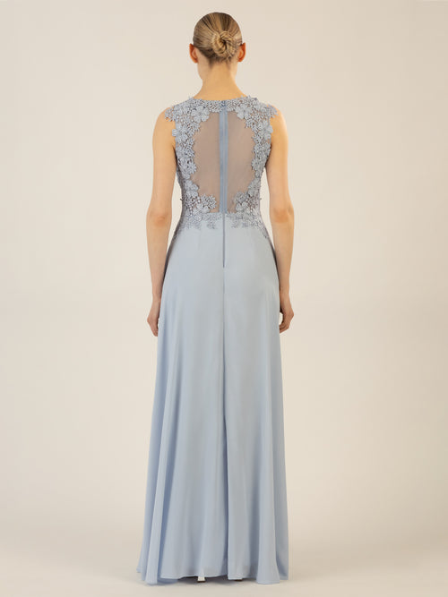 APART Abendkleid im Materialmix aus bestickter Spitze und Chiffon | hellblau image 1