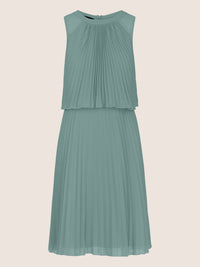 APART Cocktailkleid mit rundem Ausschnitt und schmalem , sichtbaren Halsring | jade