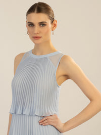 APART Cocktailkleid mit rundem Ausschnitt und schmalem , sichtbaren Halsring | hellblau
