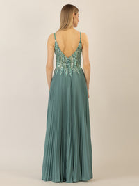 APART Abendkleid mit Chiffon und aufwendiger Bestickung | jade