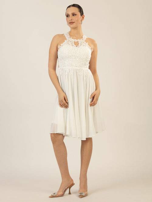 APART Cocktailkleid aus einer plastischen Spitze und Chiffon | creme image 1
