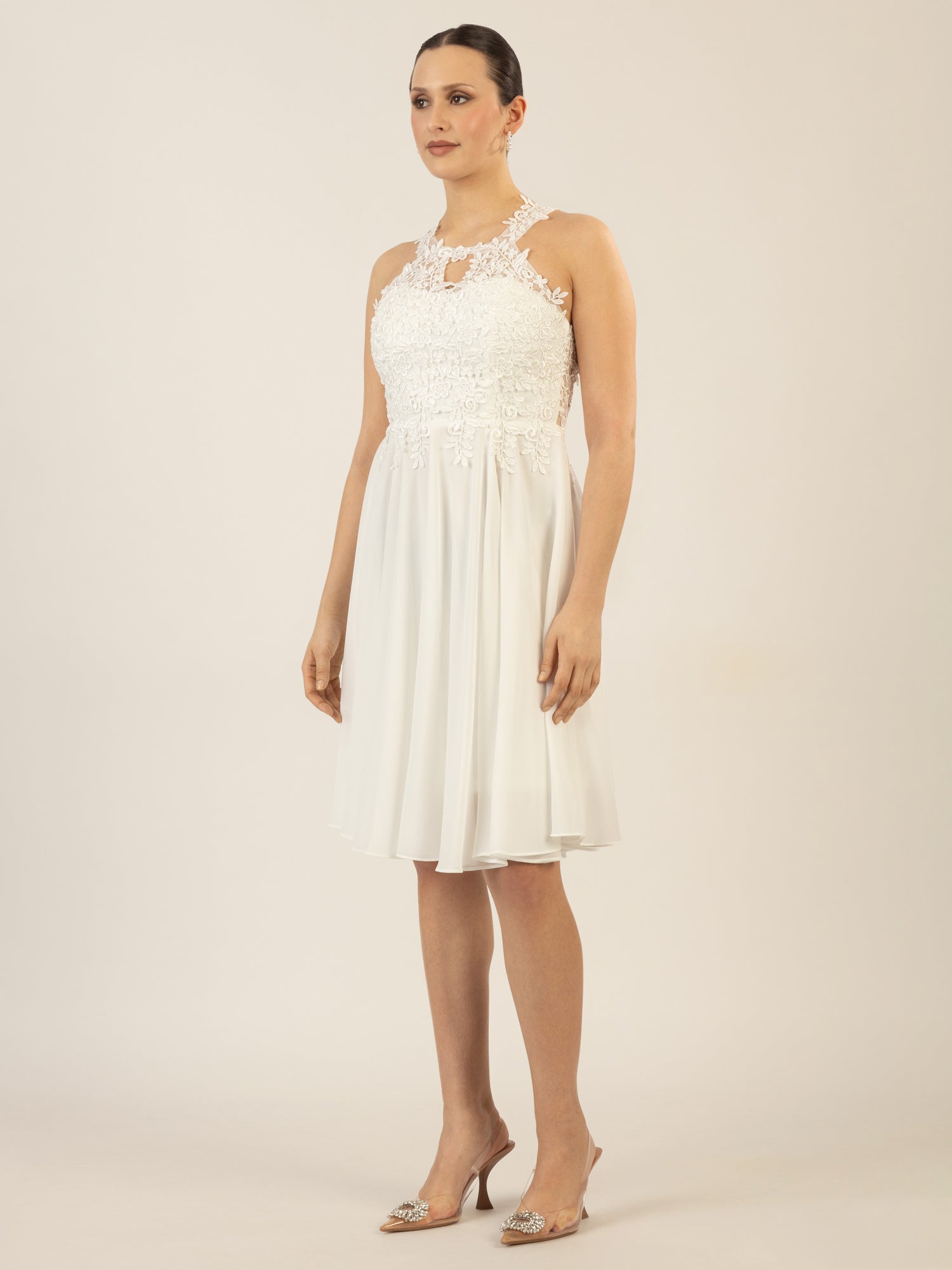 APART Cocktailkleid aus einer plastischen Spitze und Chiffon | creme