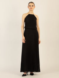 APART Plisseekleid im Neckholder-Stil | schwarz