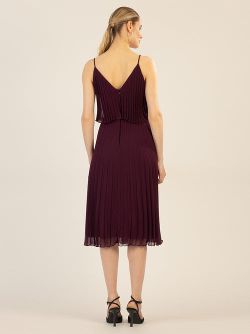 APART kurzes Plisseekleid in 2in1 Optik | pflaume image 1