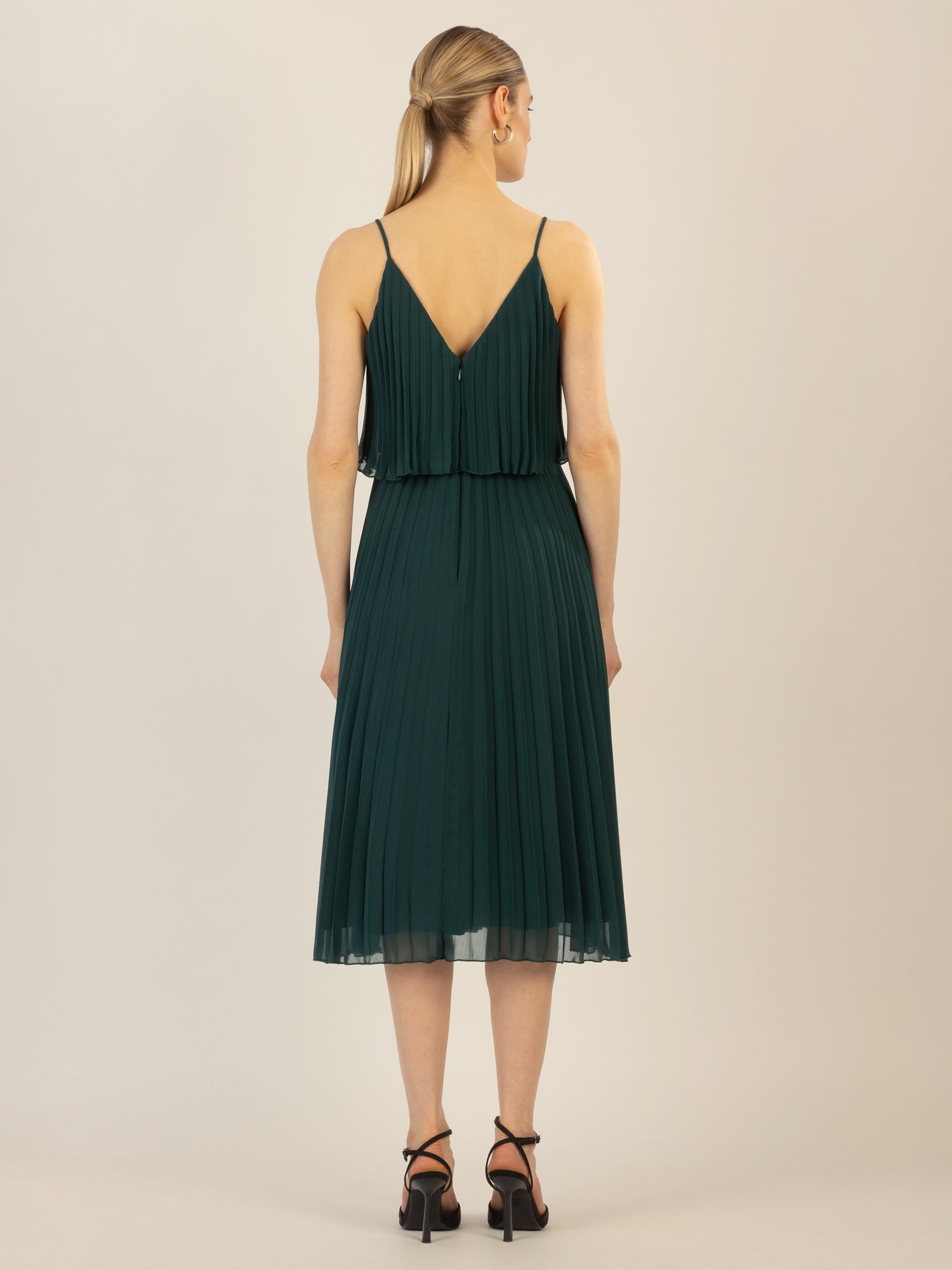 APART kurzes Plisseekleid in 2in1 Optik | emerald