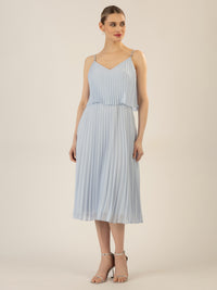 APART kurzes Plisseekleid in 2in1 Optik | hellblau