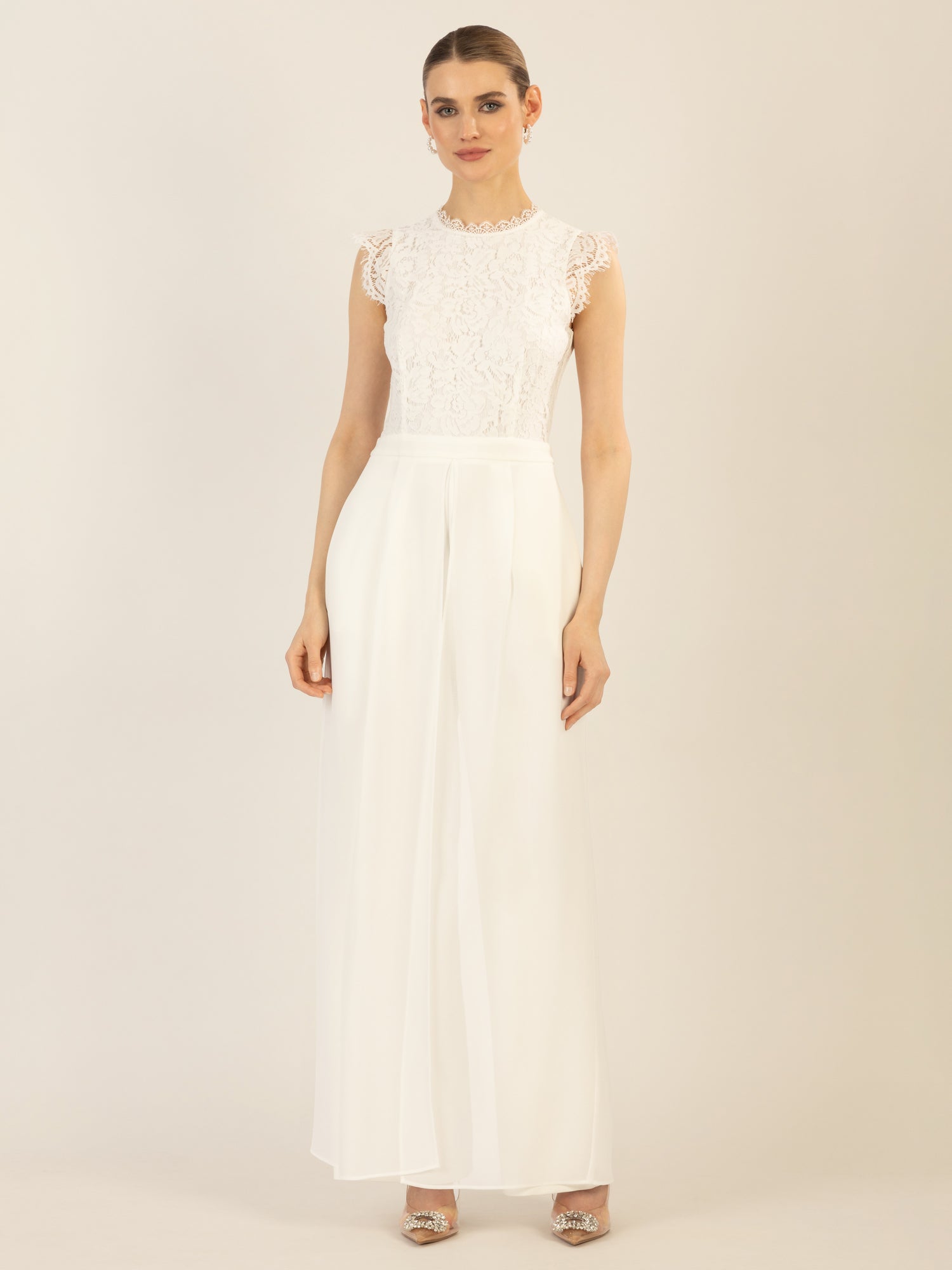 APART Overall mit Spitzenoberteil | creme
