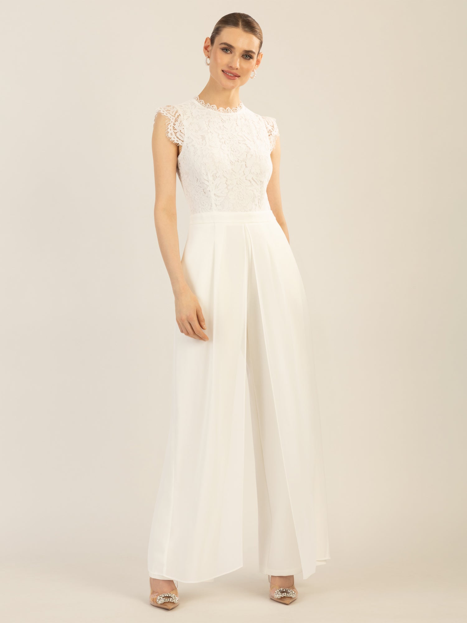 APART Overall mit Spitzenoberteil | creme