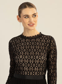 APART Abendkleid mit breiter Spitze verziert | schwarz-nude