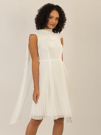 APART Cocktailkleid mit Chiffoncape und Plisseerock | creme