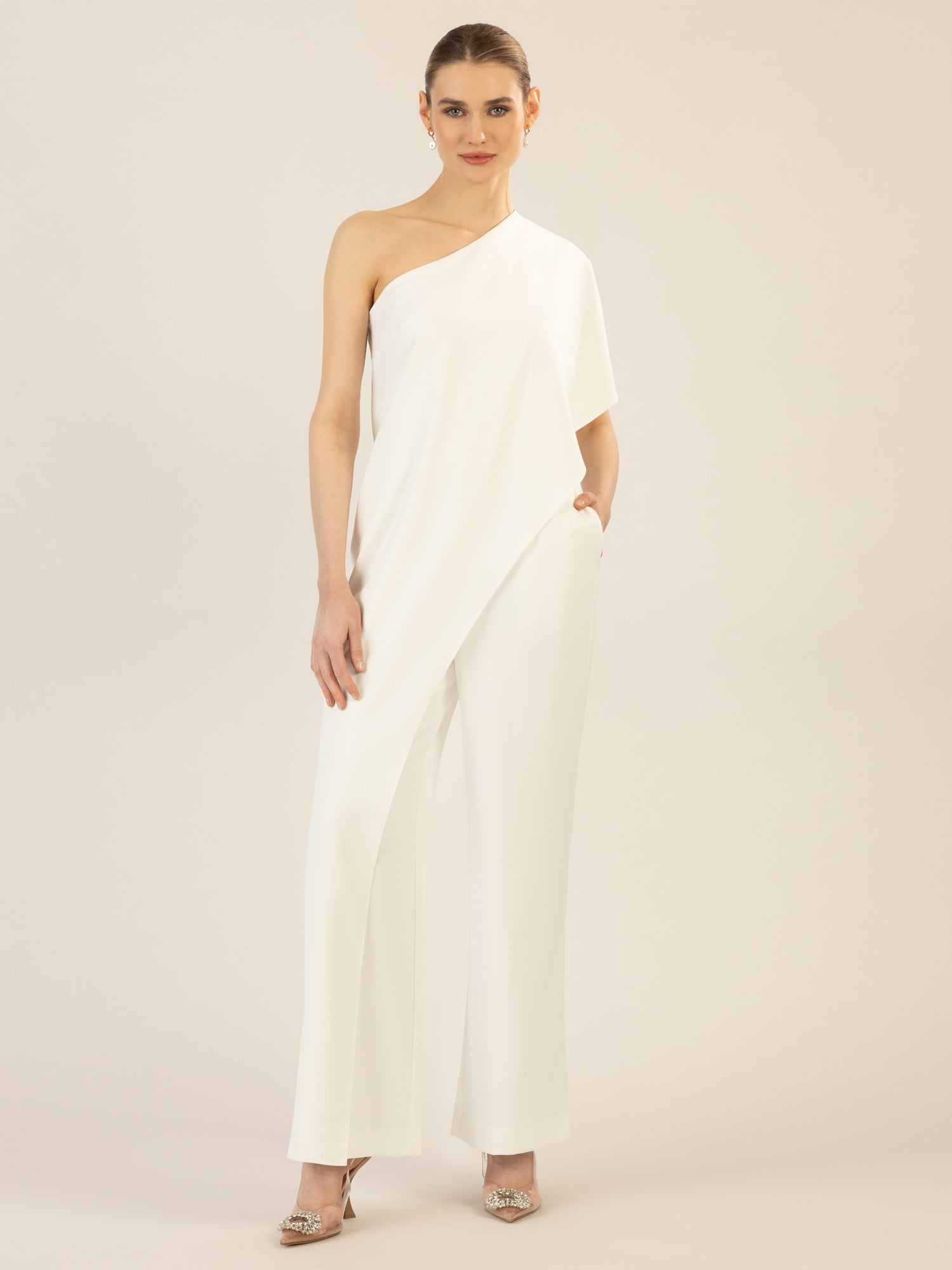APART One-Shoulder Overall aus einer leicht körnigen Ware | creme