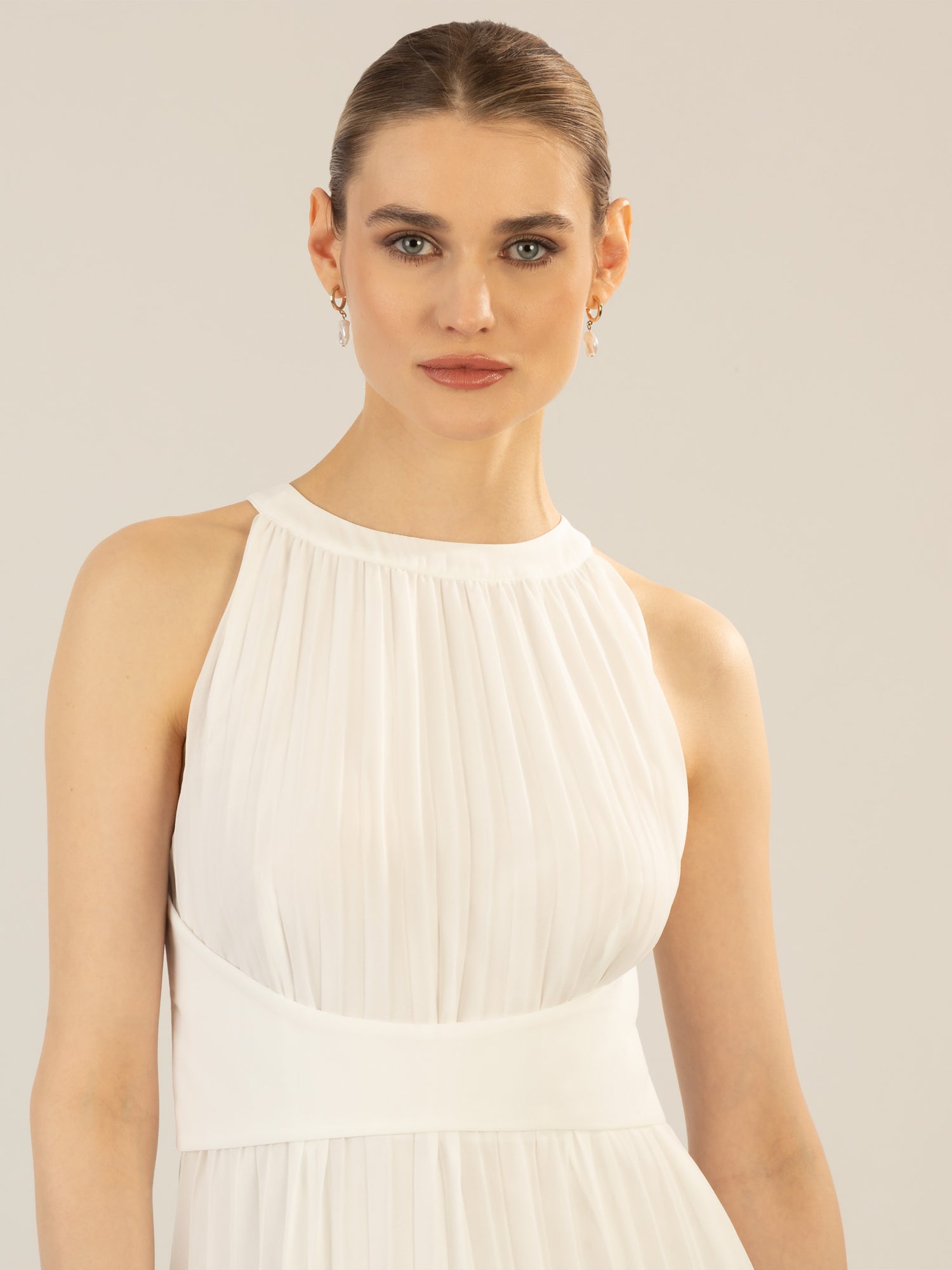 APART Chiffonkleid aus leicht körnigem, plissiertem Chiffon | creme