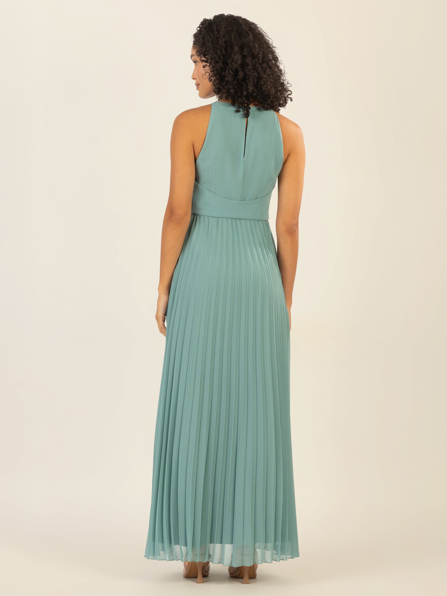 APART Chiffonkleid aus leicht körnigem, plissiertem Chiffon | jade