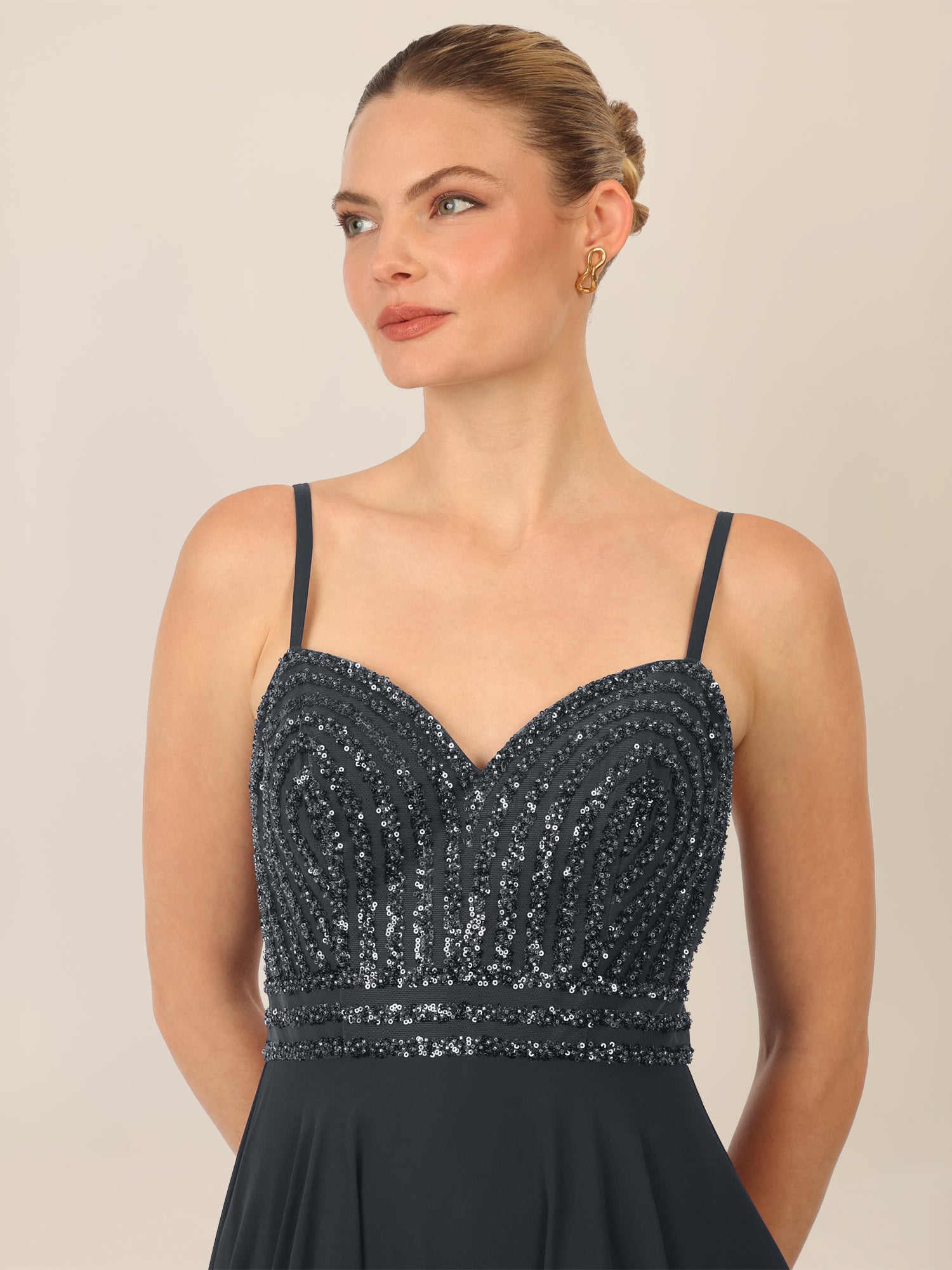 APART Glamourkleid mit Perlenstickerei | schwarz