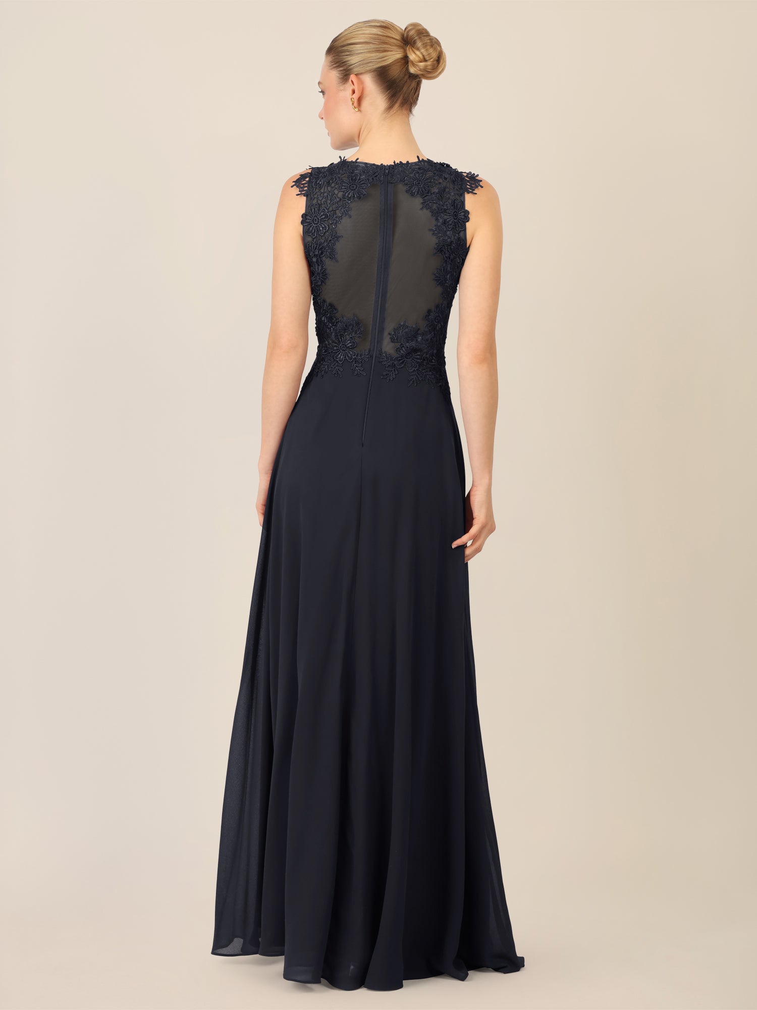 APART Abendkleid mit floraler Spitze und Tüll-Einsatz | schwarz