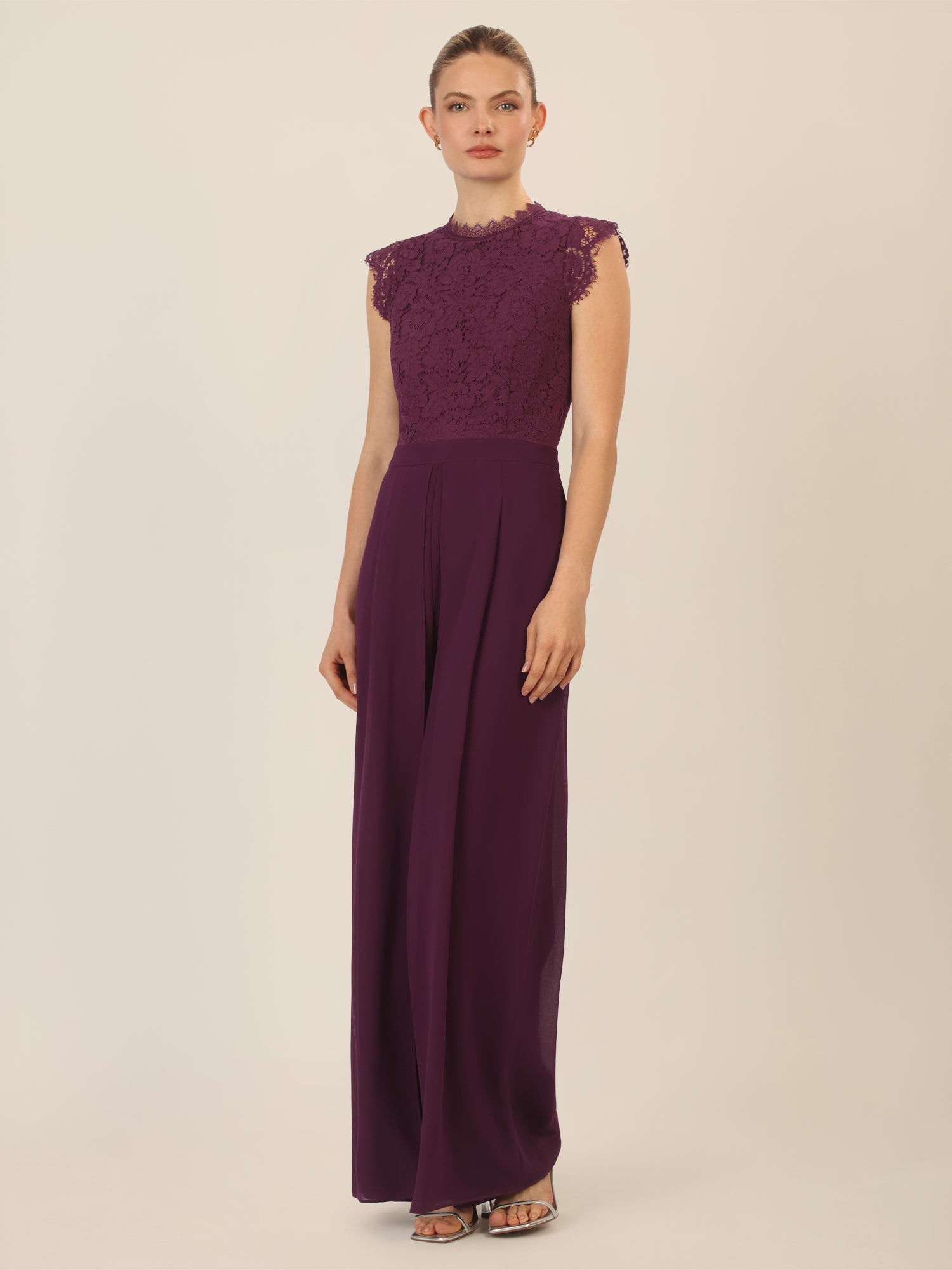 APART Overall mit Spitzenoberteil mit Spitzenoberteil und weitem Bein | dunkel lila