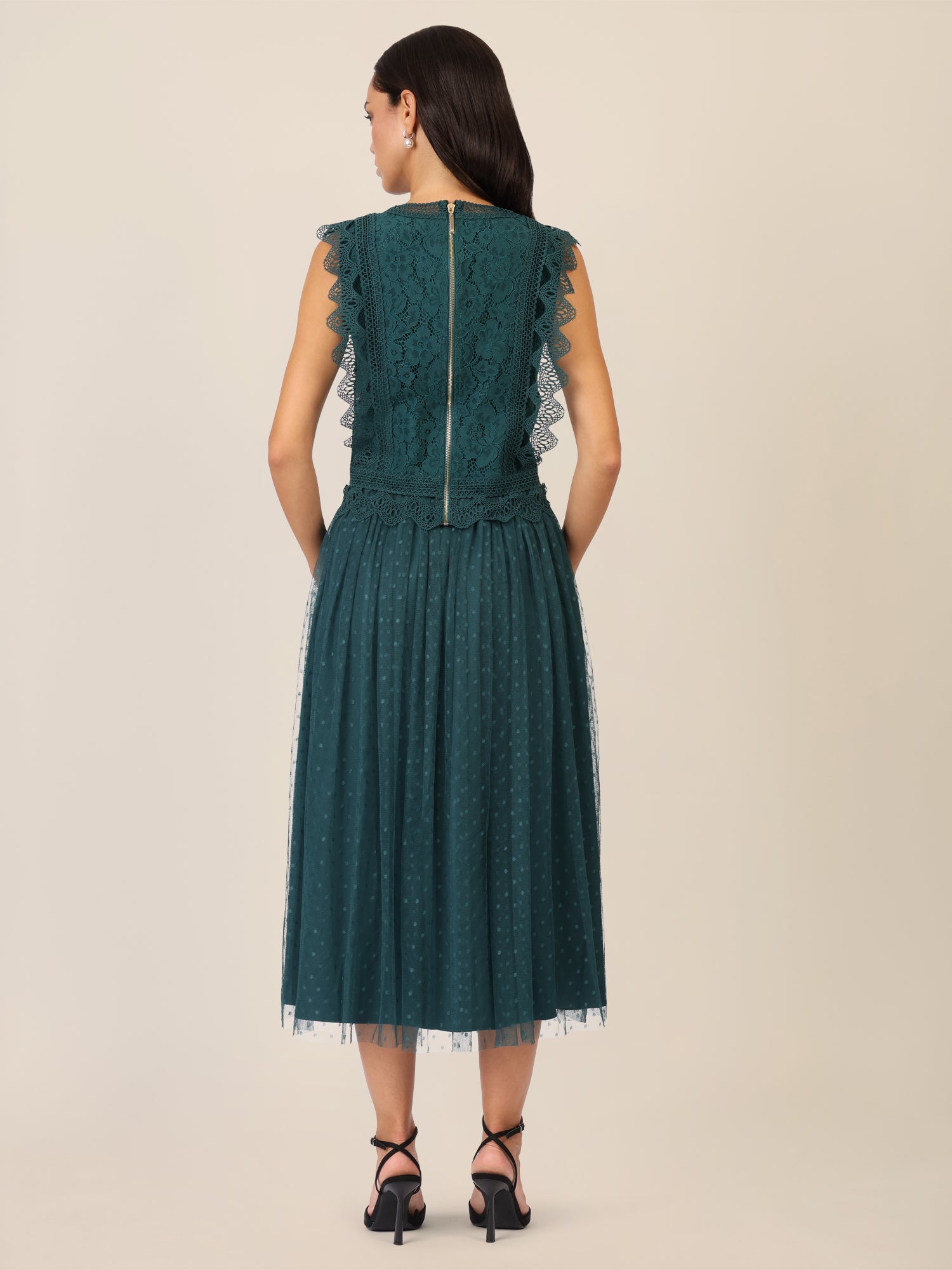 APART Spitzentop mit Spitzenkragen und Reißverschluss | dunkelgrün