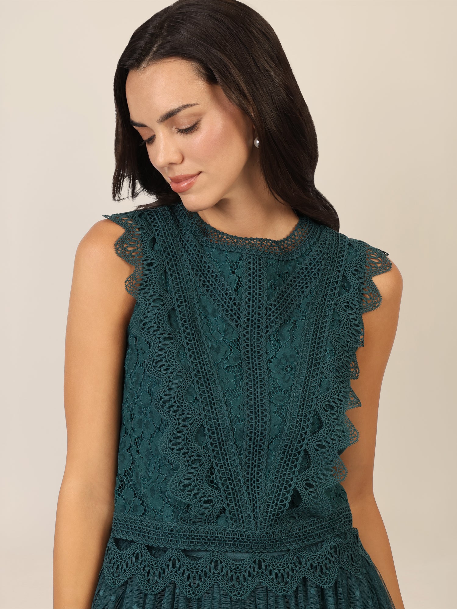APART Spitzentop mit Spitzenkragen und Reißverschluss | dunkelgrün
