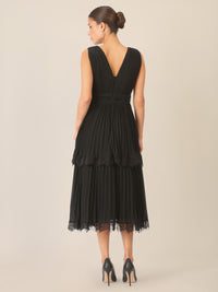 APART Plisseekleid mit Stufenrock und Spitze | schwarz