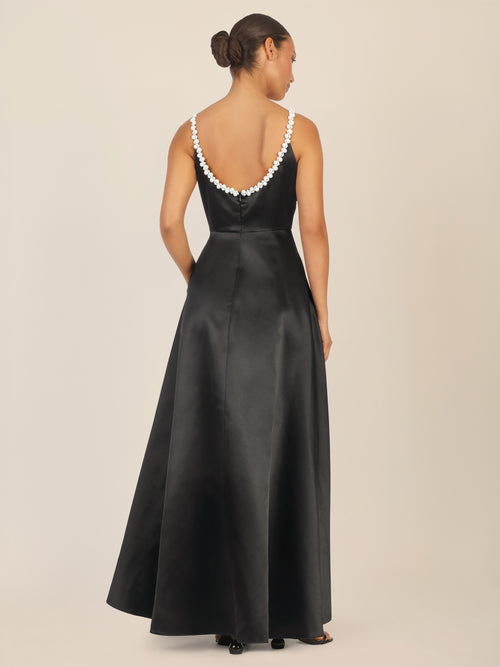 APART Satinkleid  mit Perlenbesatz am Ausschnitt | schwarz image 1