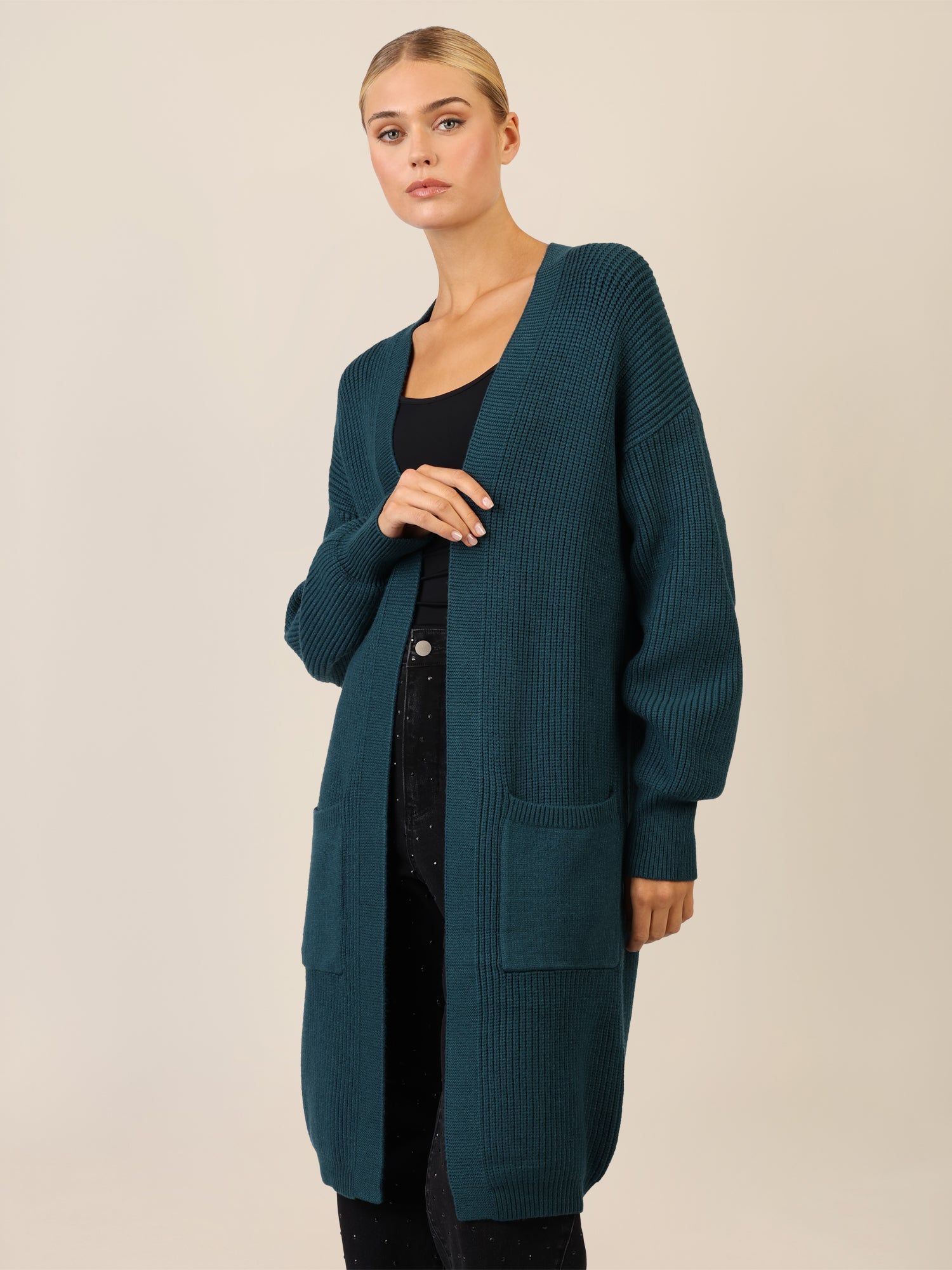 APART Lange Strickjacke mit aufgesetzten Taschen | dunkelgrün