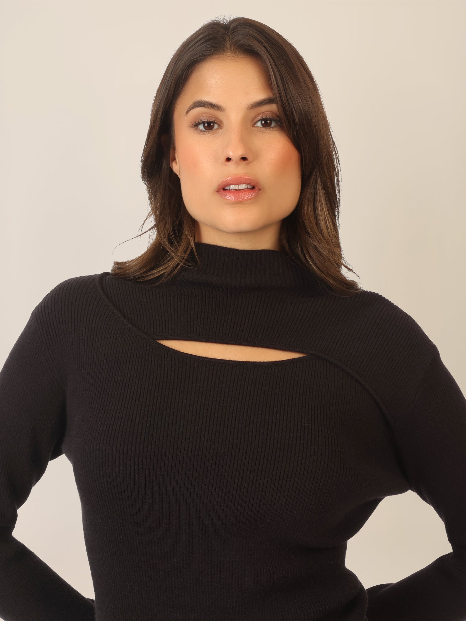 APART Pullover mit Cut-out-Detail | schwarz