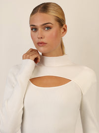 APART Pullover mit Cut-out-Detail | creme