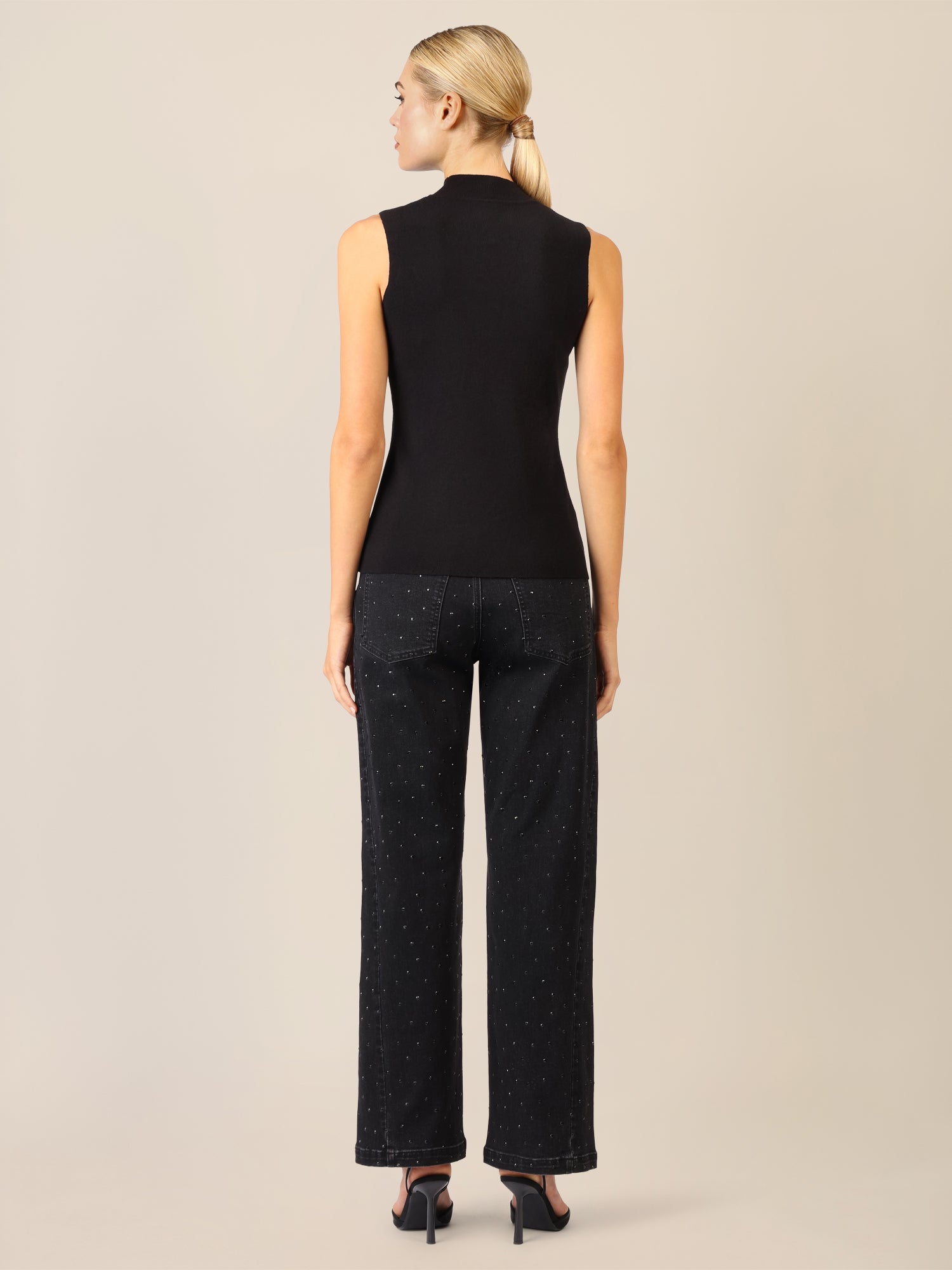 APART Stricktop mit Stehkragen und Ärmellos-Design | schwarz