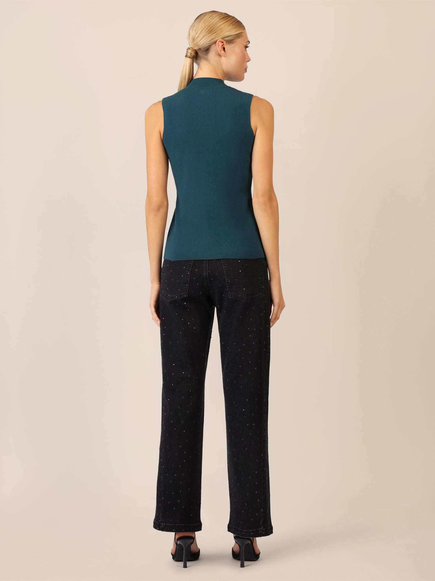 APART Stricktop mit Stehkragen und Ärmellos-Design | dunkelgrün