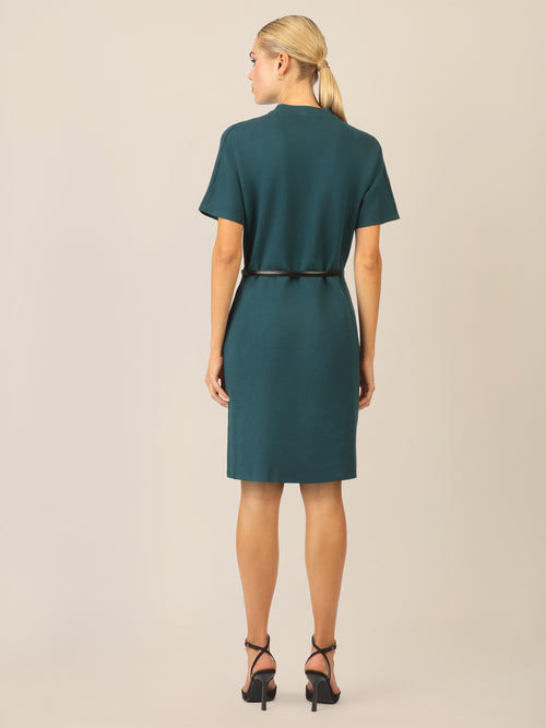 APART Strickkleid mit Gürtel und Stehkragen | dunkelgrün image 1