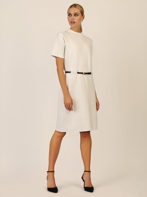 APART Strickkleid mit Gürtel und Stehkragen | creme image 1