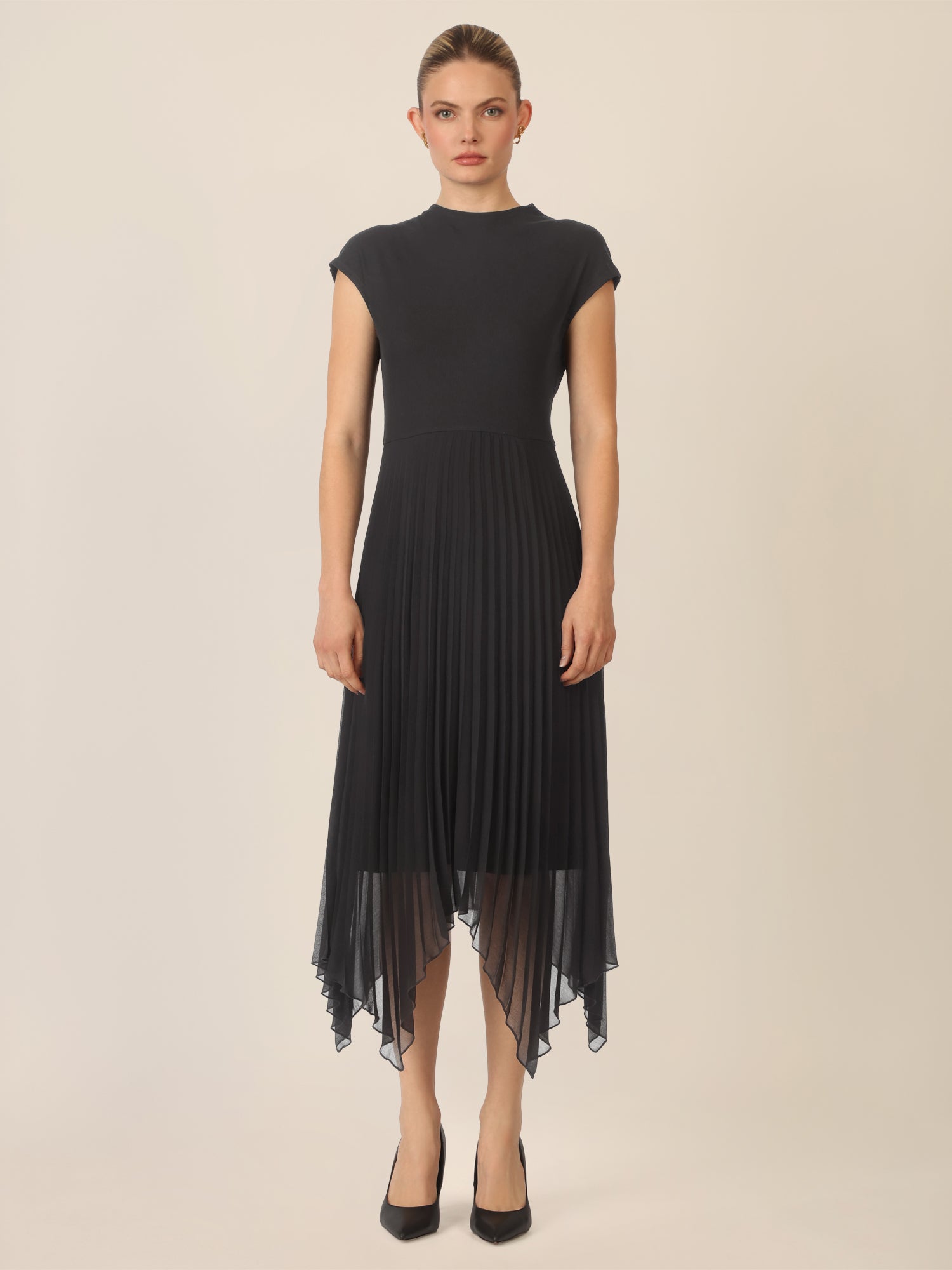 APART Midi Kleid mit Zipfelsaum | schwarz