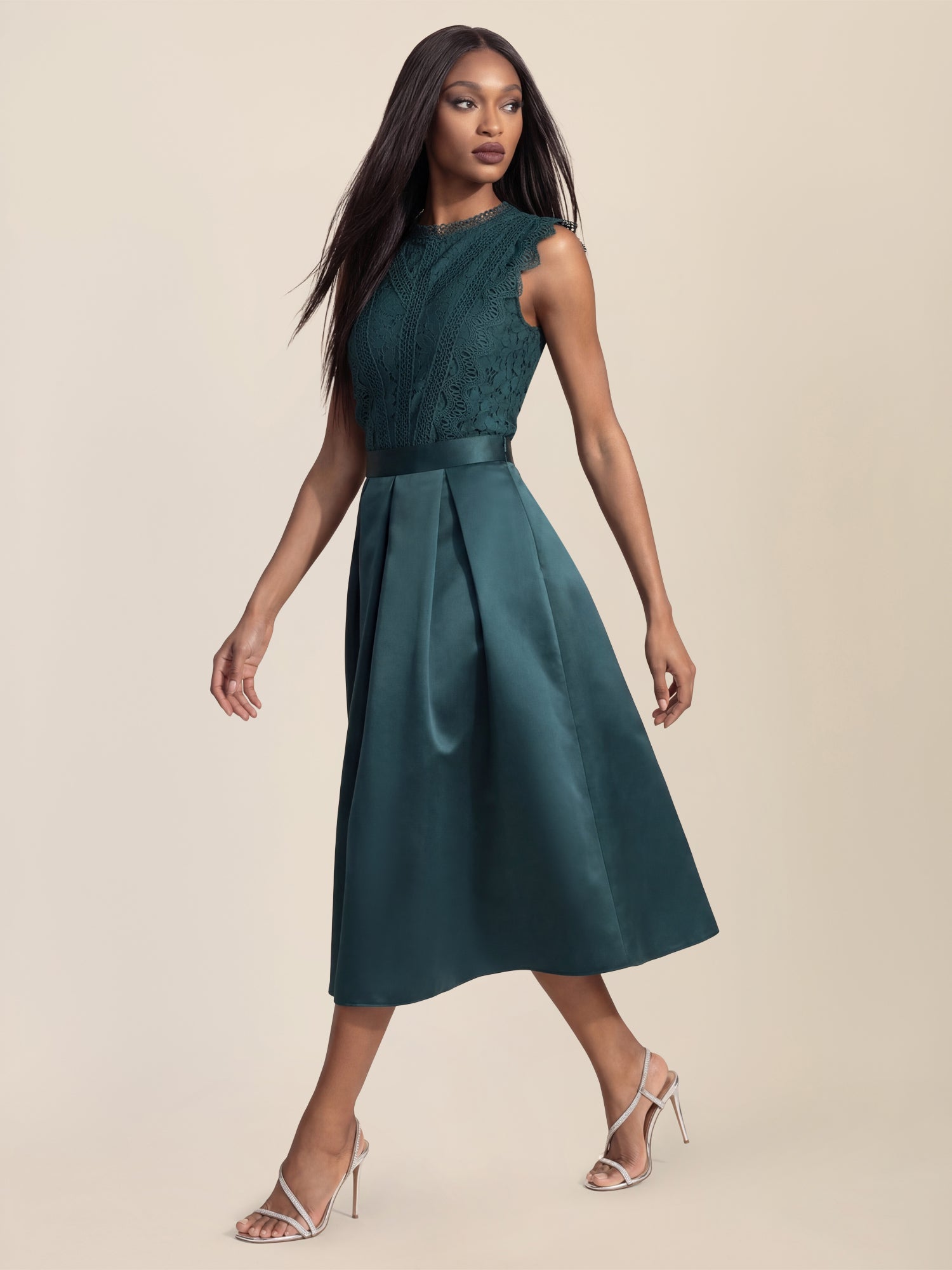 APART Eleganter Satinrock mit Glanz-Effekt | emerald