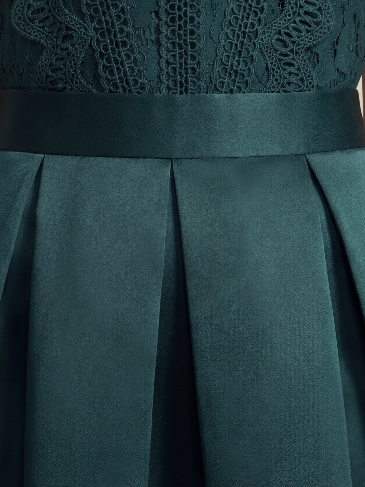 APART Eleganter Satinrock mit Glanz-Effekt | emerald