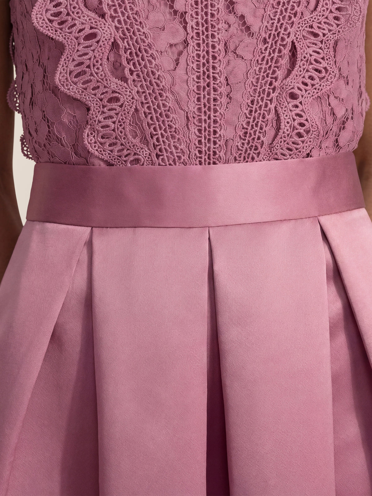 APART Eleganter Satinrock mit Glanz-Effekt | rosé