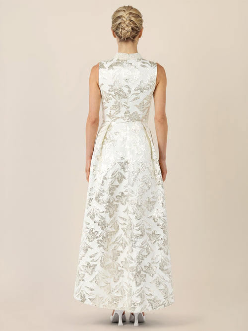 APART Elegantes Hochzeitskleid mit Perlenkragen | creme-gold image 1