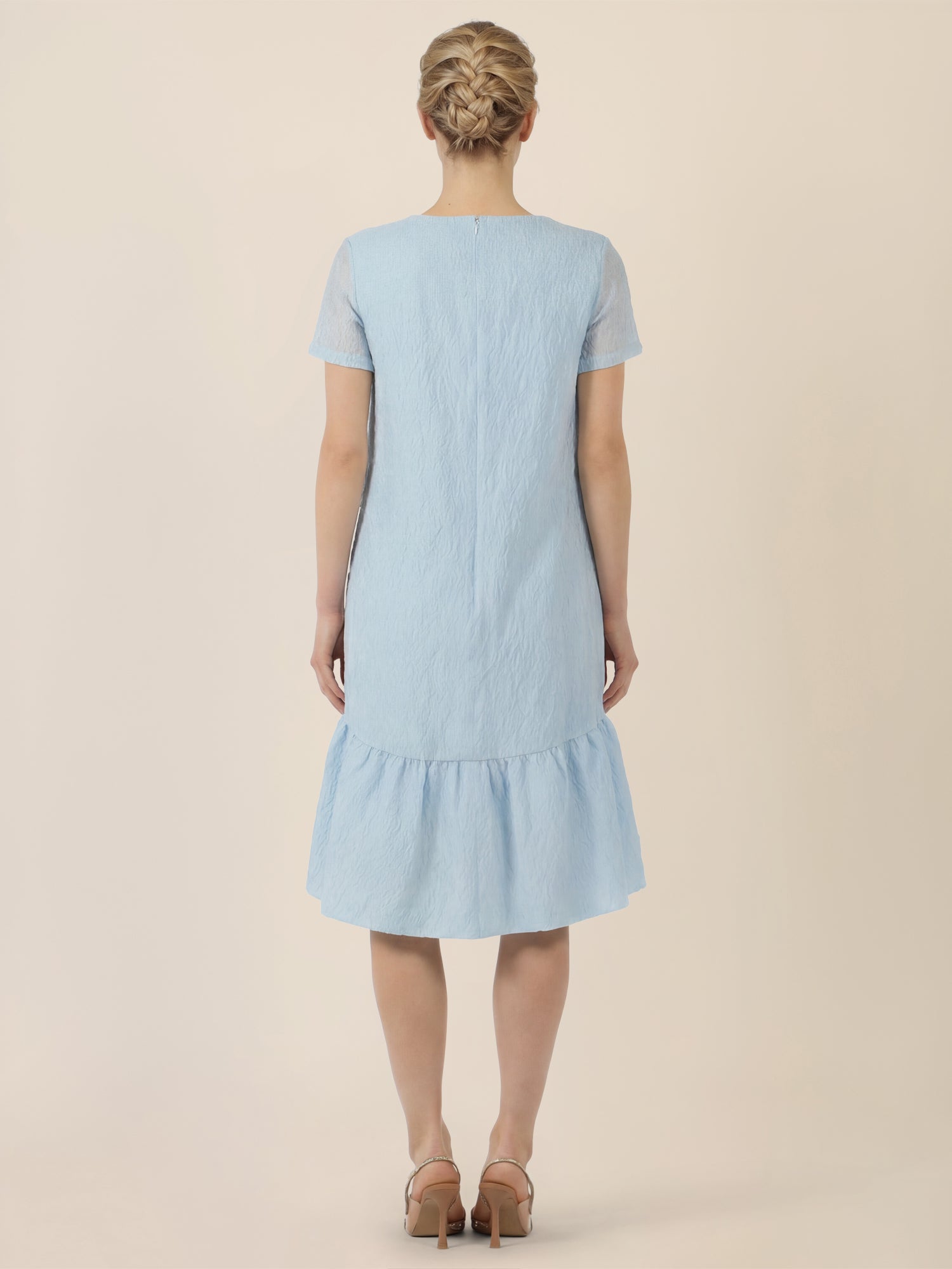 APART Elegantes Kleid mit Volantsaum | hellblau