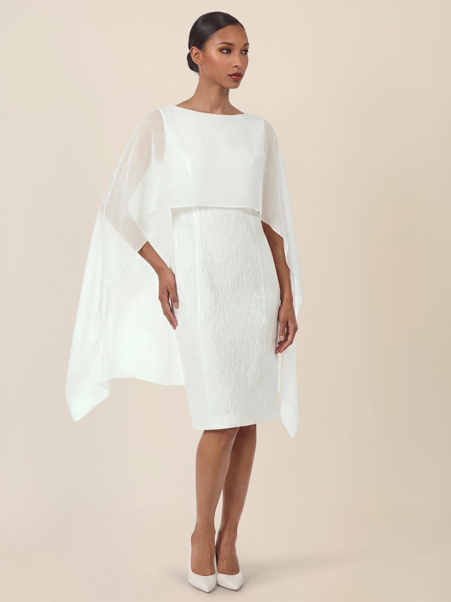 APART Elegantes Cloque Kleid mit Cape-Effekt | creme