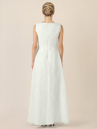 APART Maxikleid mit geprägtem Strukturmuster | creme