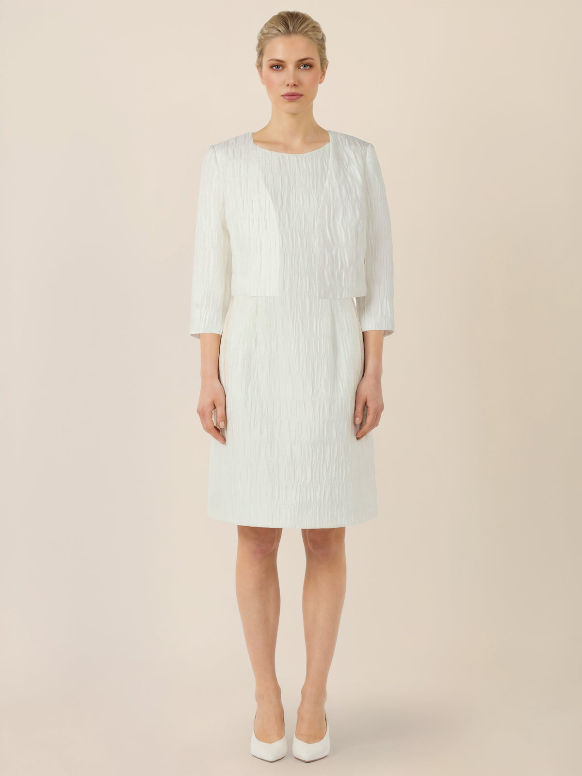 APART Kurze Jacquard-Bolero in eleganter Strukturoptik | creme