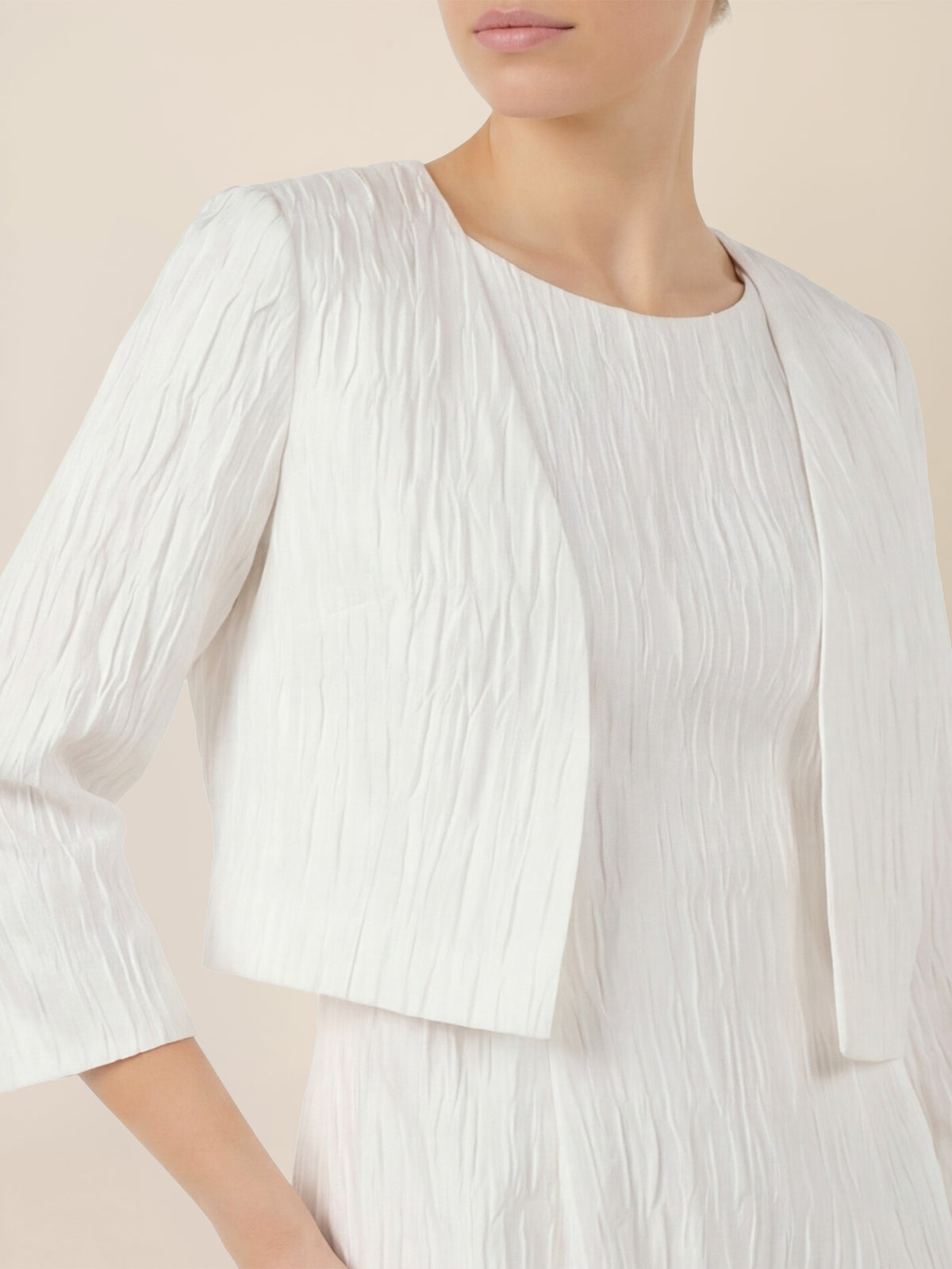 APART Kurze Jacquard-Bolero in eleganter Strukturoptik | creme