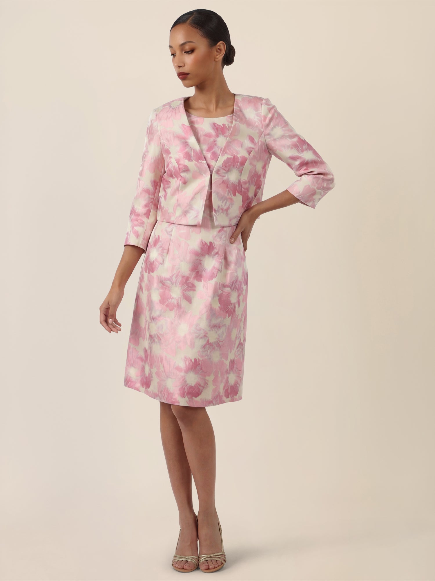 APART Eleganter Bolero mit floralem Glanzmuster | rosé-multicolor