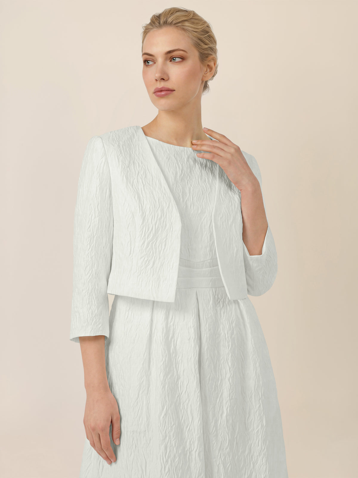 APART Eleganter Bolero mit Hakenverschluss | creme