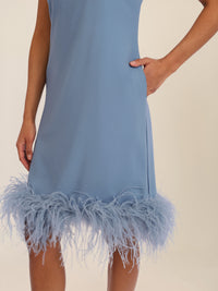 APART Kleid mit Federsaum | rauchblau