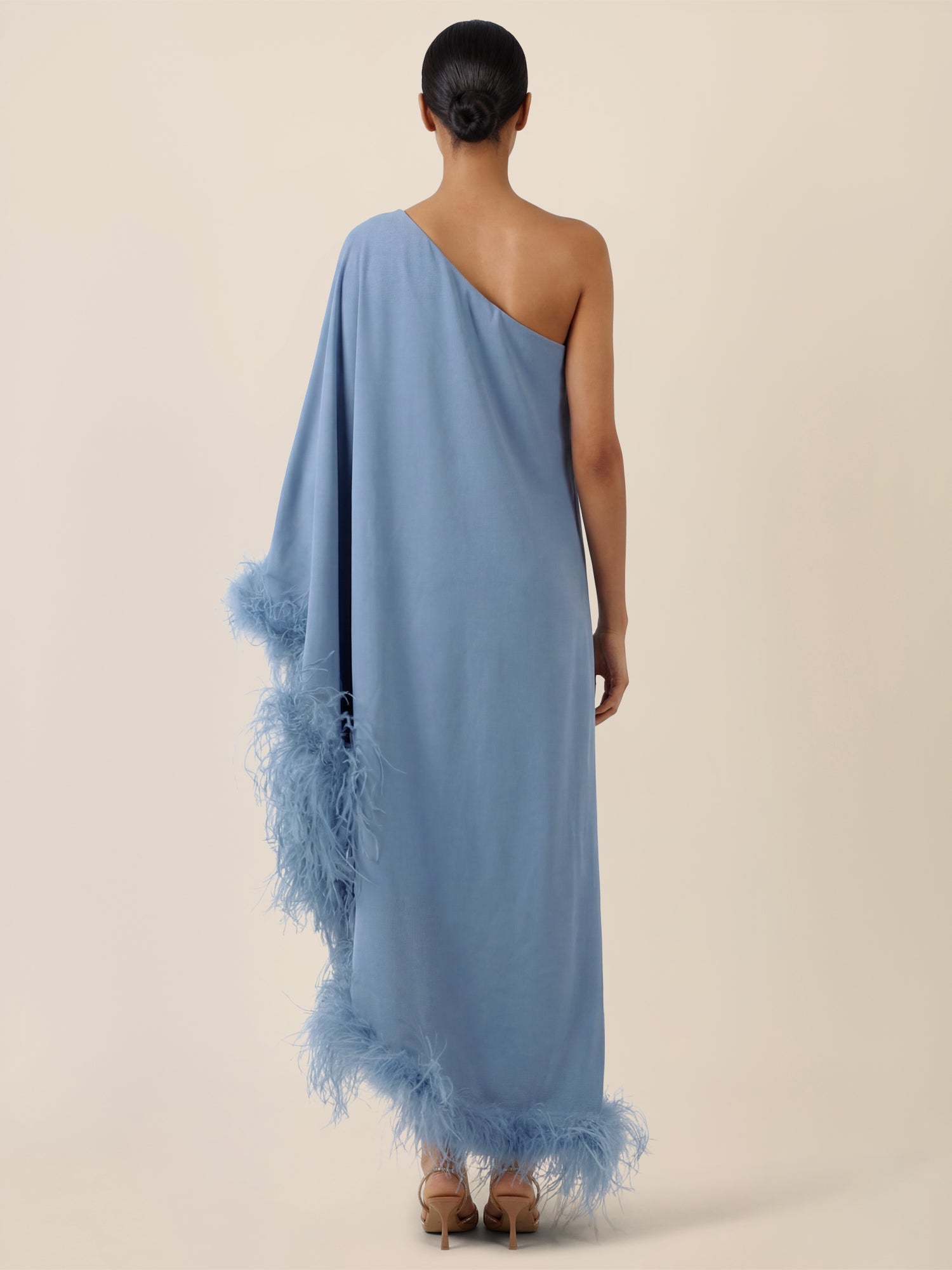 APART Asymmetrisches Abendkleid mit Federn | rauchblau