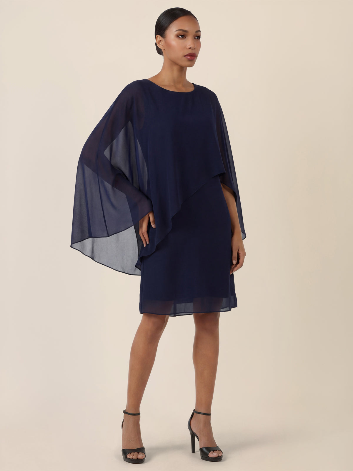 APART Fließendes Chiffonkleid mit Volantärmeln | nachtblau