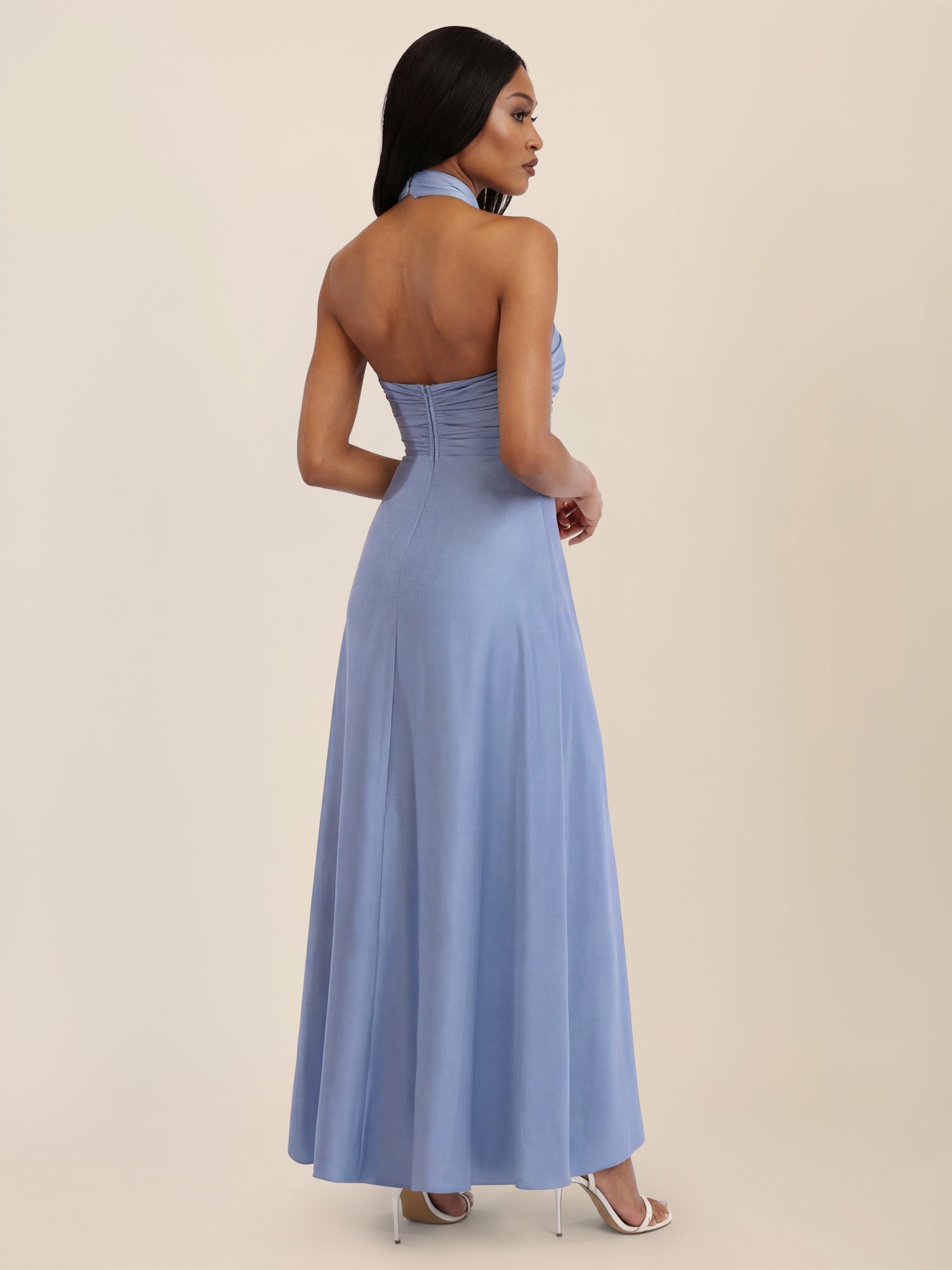 APART Elegantes Satin-Maxikleid mit Rosendetail | rauchblau